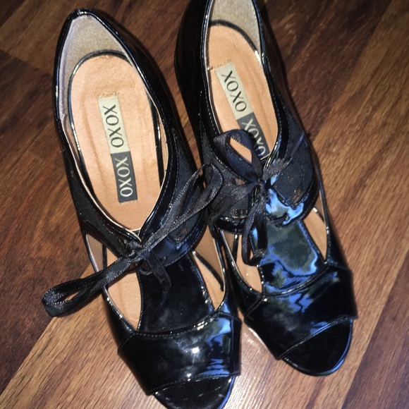 Leather heels - Picture 2 of 2